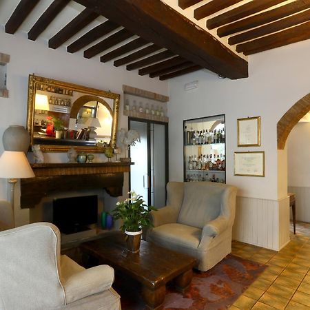 Locanda Stella D'Oro Soragna Exterior foto